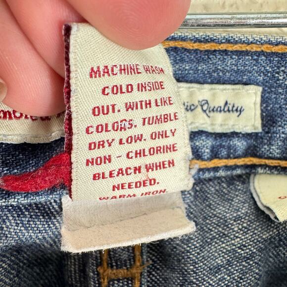 Abercrombie & Fitch 100% Cottom Med Wash Straight Leg Jean Capris Made In USA 8 - Picture 5 of 5